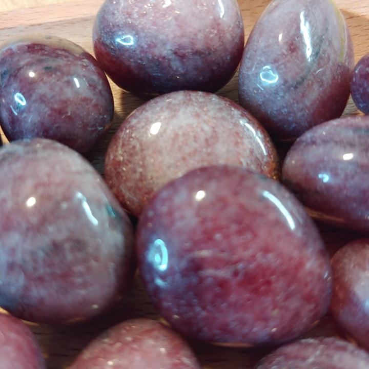 Strawberry Quartz Tumbled Stones (2)