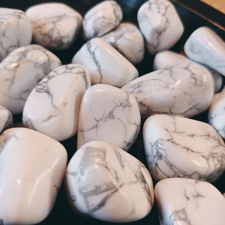Howlite Tumbled Stone (2)